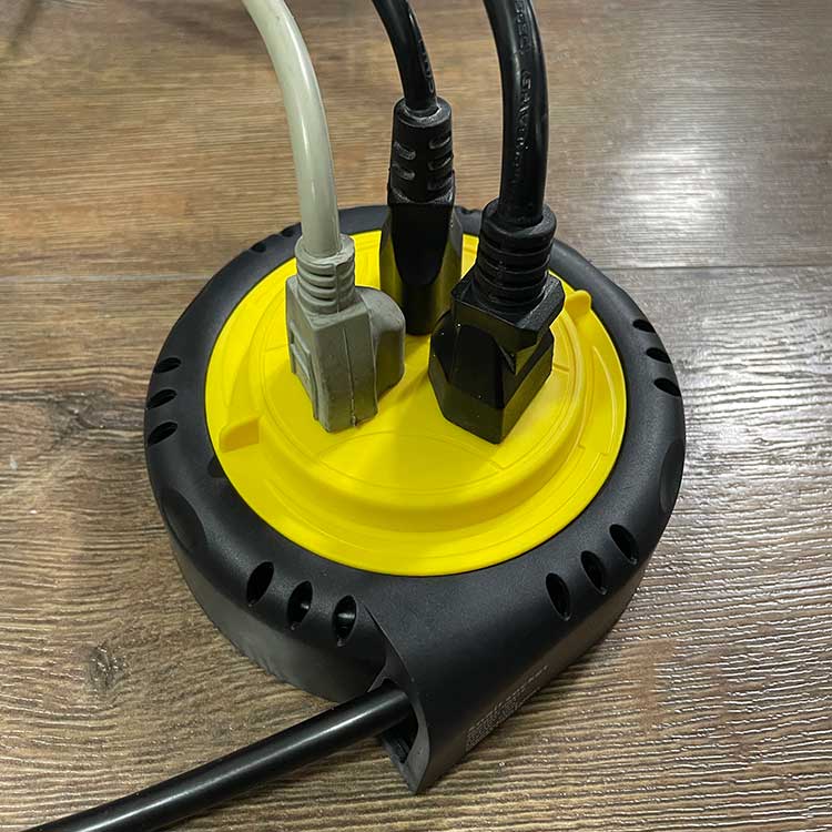 Extensión de luz para el hogar y oficina con manivela para guardar cable 1.50 metros