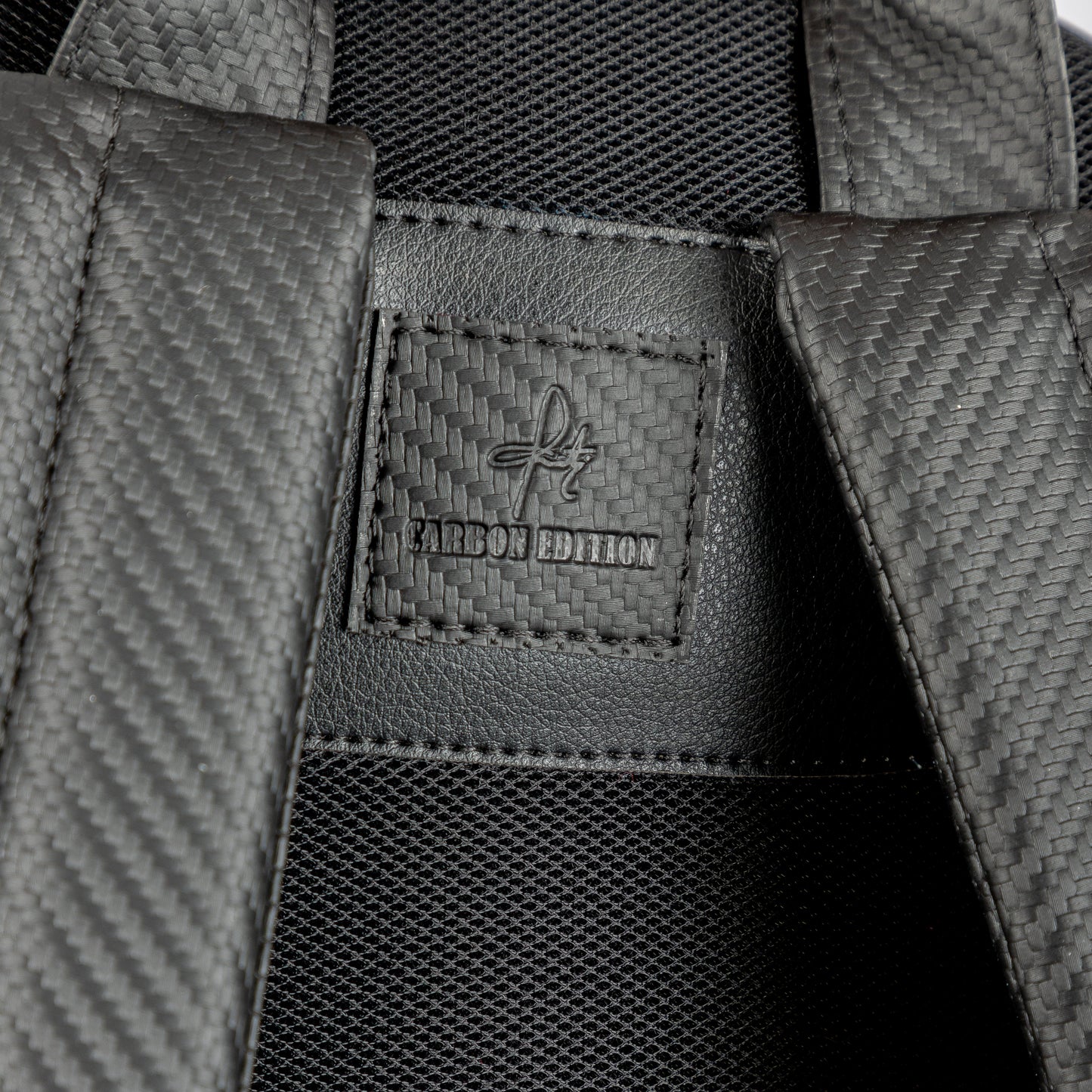 Bolso Maximus Carbon Fiber Laequis