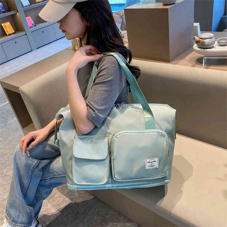 Bolso Deportivo Impermeable y Expandible de Gran Almacenamiento