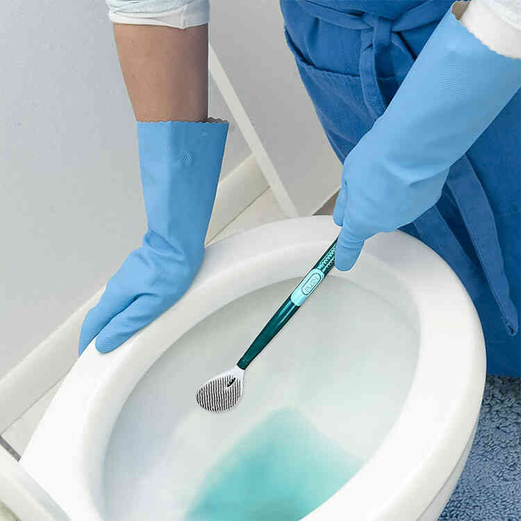 Juego de Soporte y Cepillo Limpiador de Baño con Dispensador de Jabón