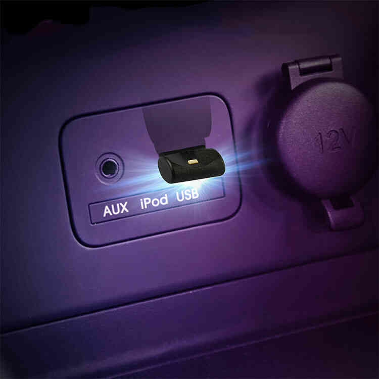 Mini Luz LED RGB de 8 Colores USB para Interior de Carro