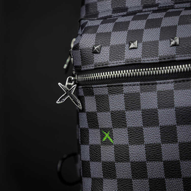 Bolso Chess Neon Party Limited Edition Laequis