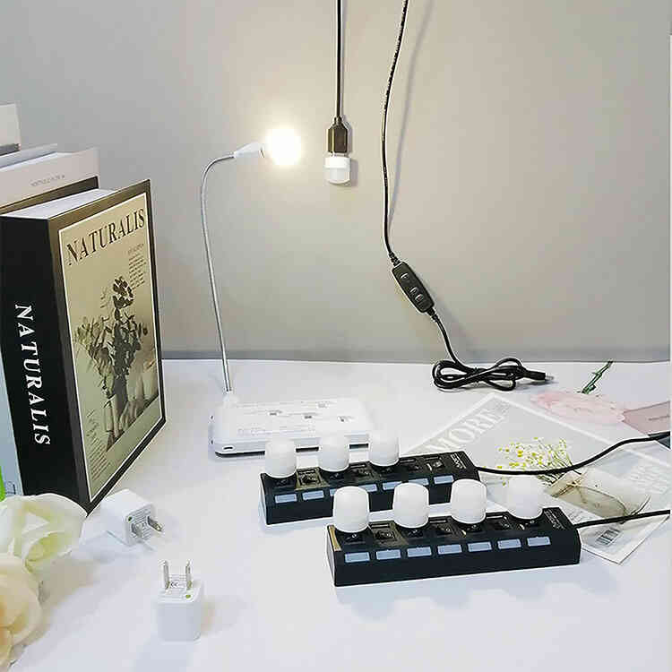 Set de 5 Mini Lámparas LED de Enchufe USB | Mini Luz Nocturna Portátil