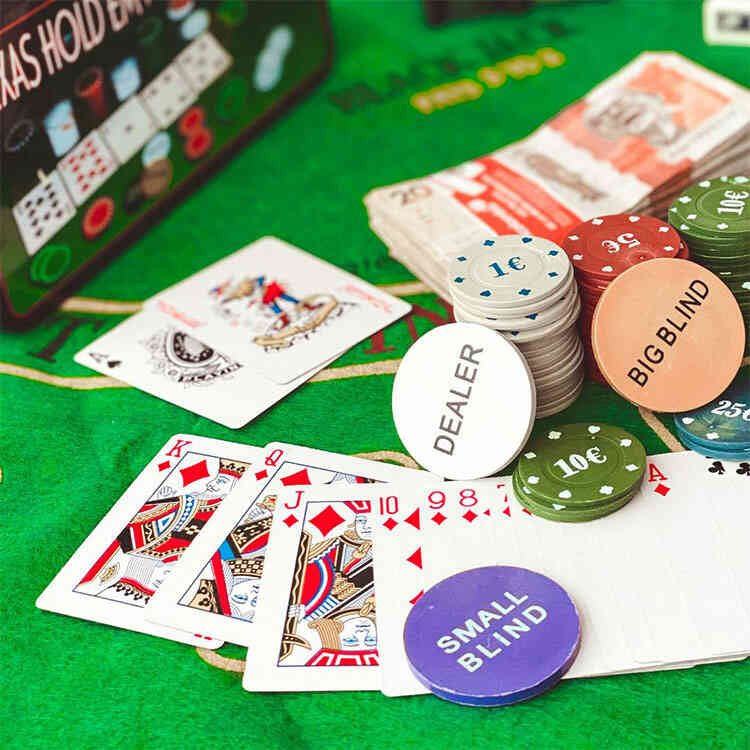 Set de Juego Poker Texas Hold'em Caja Metálica 200 Fichas