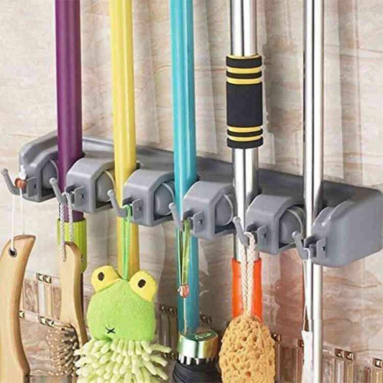 Soporte Organizador de Pared para Escobas y Traperos de 5 Espacios y 6 Ganchos Colgadores