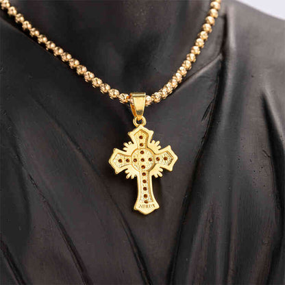 Dije Cruz Estilo Gótica Tipo Rubi | ORO AURUX